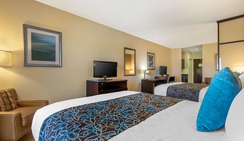 Standard Room, 2 Queen Beds, Accessible, Bathtub (with Sofabed)