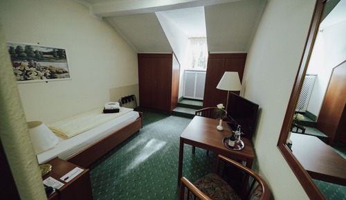 Classic Single Room