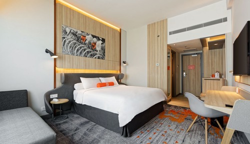 HARRIS Room - Weekend Gateway Package (Friday - Sunday)