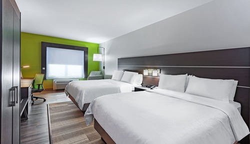Standard Room, 2 Queen Beds, Transfer Shower (Hearing, Transfer Shower)
