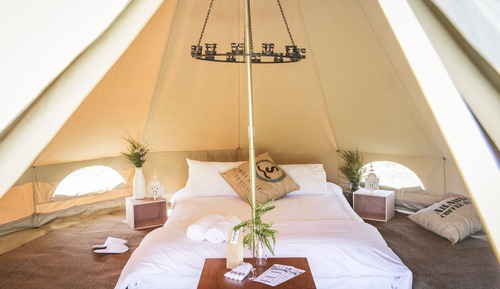 Kentia Teepee (Quadruple) Sea View