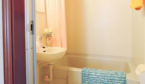 Triple Room, Non Smoking, Private Bathroom