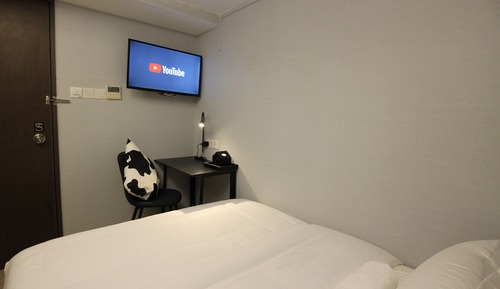 Double Room, DAYUSE, 5 hours: 4PM-9PM