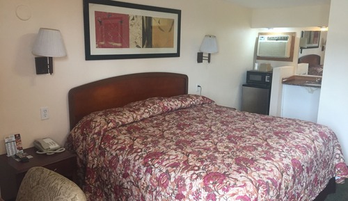 Standard Room, 1 King Bed