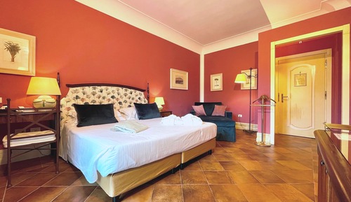 Junior Suite, balcony, pool view