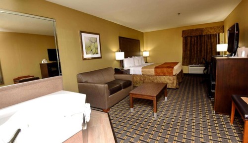 Suite, 1 King Bed, Non Smoking, Jetted Tub