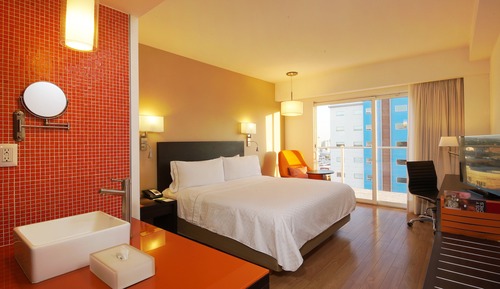 Deluxe Room, 1 King Bed