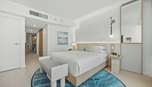 Deluxe Suite, 1 Bedroom, Partial Ocean View