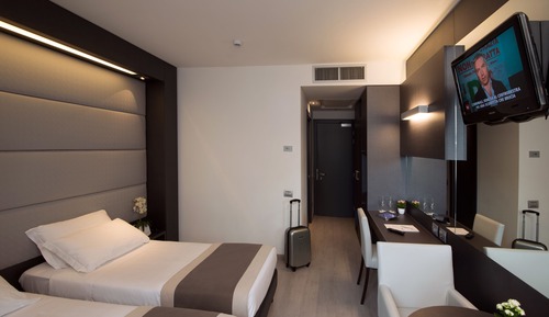 Standard Twin Room, Accessible