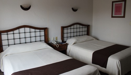 Standard Room, 2 Double Beds