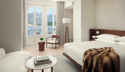 Standard Room, 1 King Bed, Non Smoking, Lake View