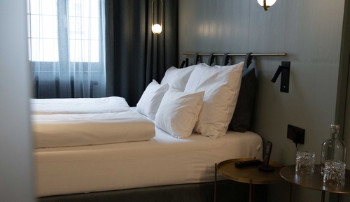 Medium Double Room