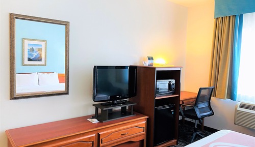 Room, 2 Queen Beds, Non Smoking