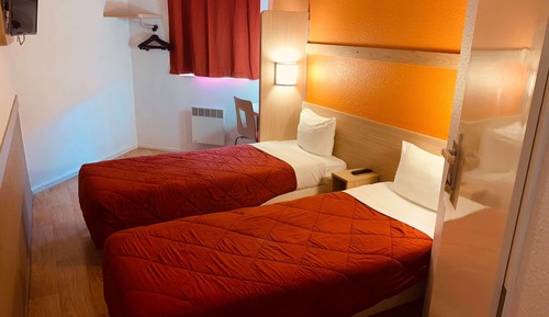 Standard Room, 2 Twin Beds