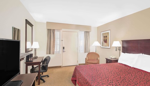 Room, 1 King Bed, Accessible, Smoking
