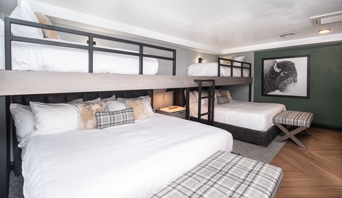 Catwalk Double King with Twin Bunks