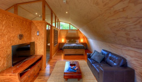 Deluxe Studio Suite, 1 Queen Bed