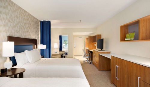 Studio, 2 Queen Beds, Accessible, Bathtub (Hearing)