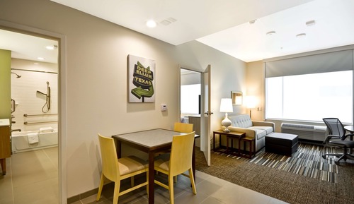 Suite, 1 Queen Bed, Accessible (Roll-In Shower)
