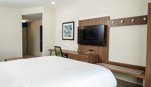 Room, 1 King Bed, Mobility Accessible, Non Smoking (Communications)