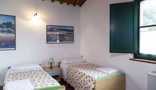 Comfort Apartment, 2 Bedrooms, Kitchen, Garden Area