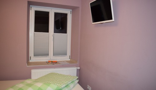 Comfort Single Room (TV)