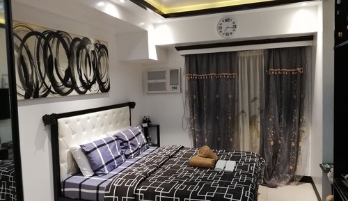 Premier Studio, Accessible, Refrigerator & Microwave