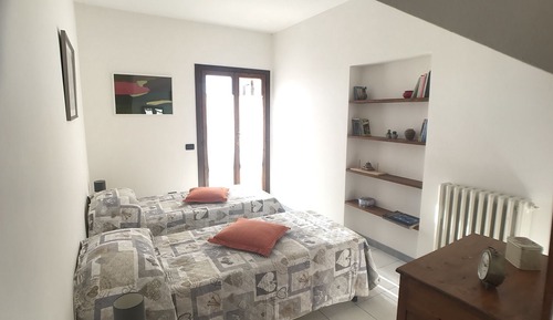 Room, Shared Bathroom