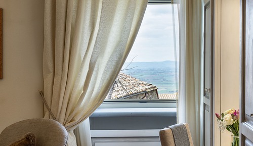 Suite Cortona's Roofs