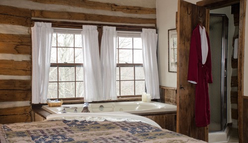 Room, Private Bathroom (Sugar Tree Country)