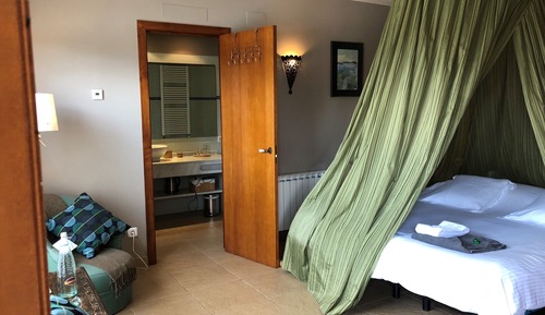 Double or Twin Room (Emerald)