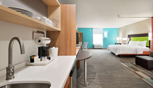 Studio, 1 King Bed, Accessible (Hearing)