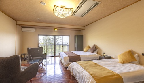 Business Twin Room, Non Smoking, Shared Bathroom