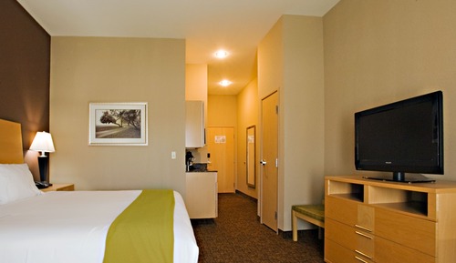 Standard Room, 1 King Bed, Accessible (Communications, Mobility, Access Tub)