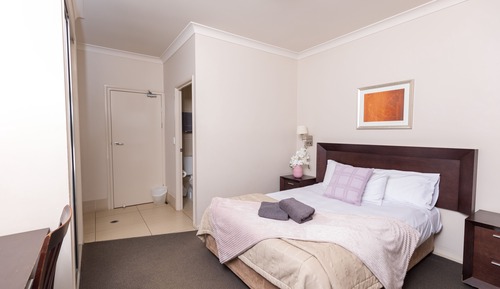 Cosy Queen Room