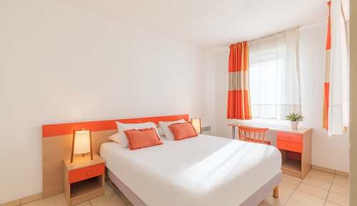 One Bedroom Apartment