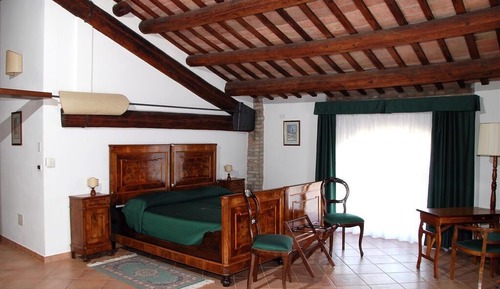 Deluxe Studio Suite