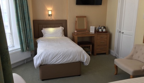 Luxury Triple Room