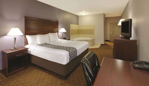 Room, 1 King Bed, Non Smoking, Jetted Tub