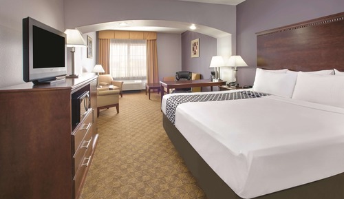 Suite, 1 King Bed, Non Smoking