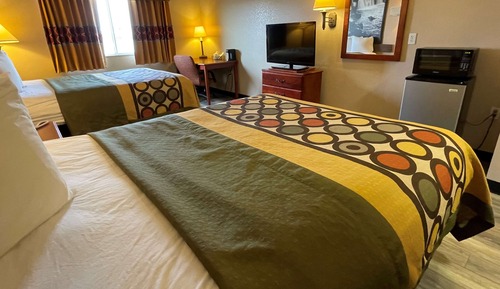 Room, 2 Queen Beds, Accessible, Non Smoking (Roll-In Shower, Pet-Friendly)