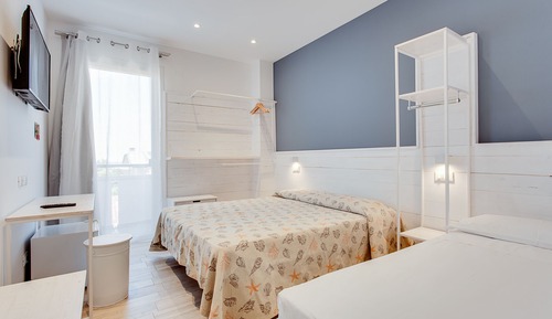 Superior Triple Room