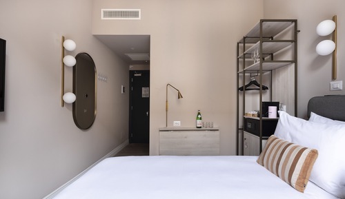 Medium Room - Accessible