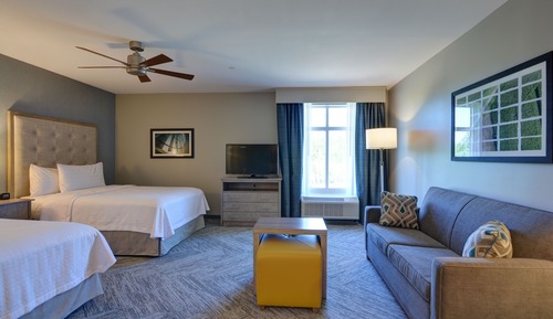 Studio, 2 Queen Beds, Accessible, Bathtub