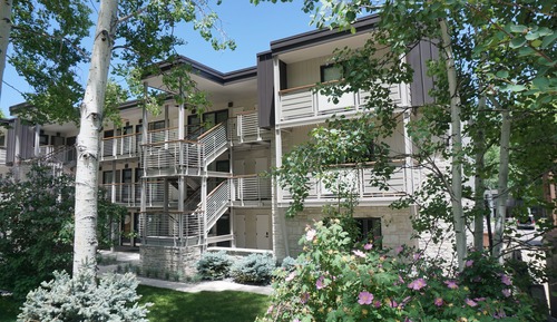 Condo, 2 Bedrooms