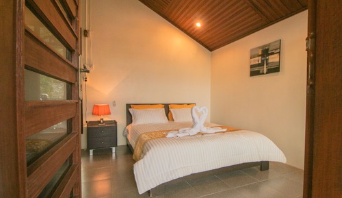 Exclusive Bungalow, 1 Queen Bed, Balcony, Beach View