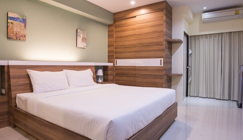 Standard Double Room, 1 King Bed, Non Smoking, Garden View