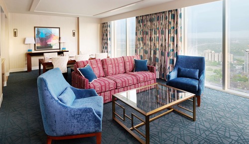 Signature One Bedroom Suite, 1 King Bed