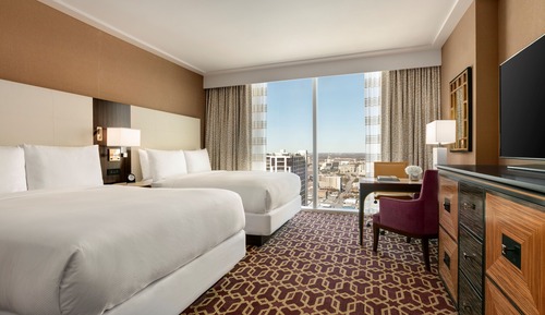 Fairmont Gold, Room, 2 Queen Beds