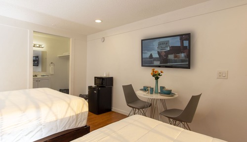 Standard Room, 2 Queen Beds, City View
